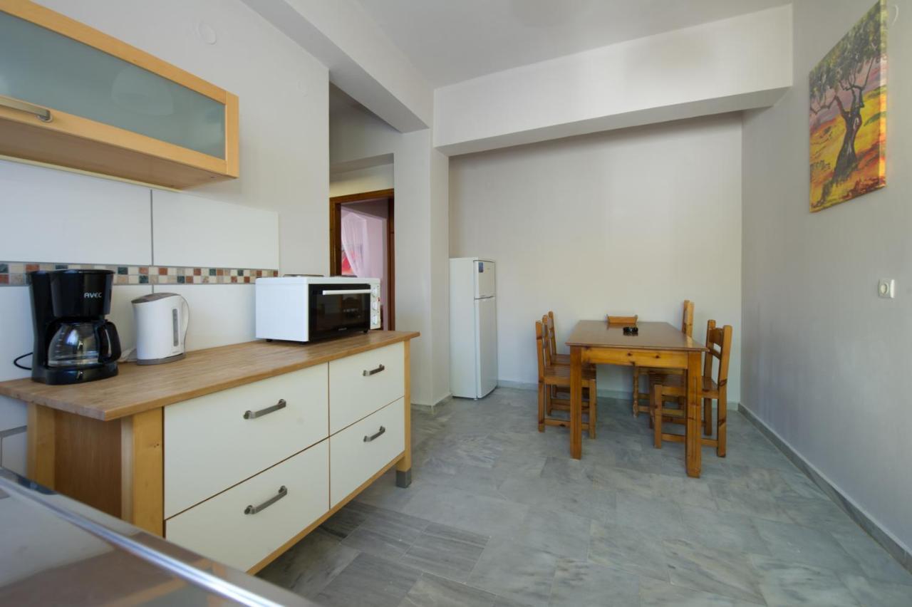 Elias & Vasili House Hotel อายีโอส เยออร์ยิโอส ปากอน ภายนอก รูปภาพ