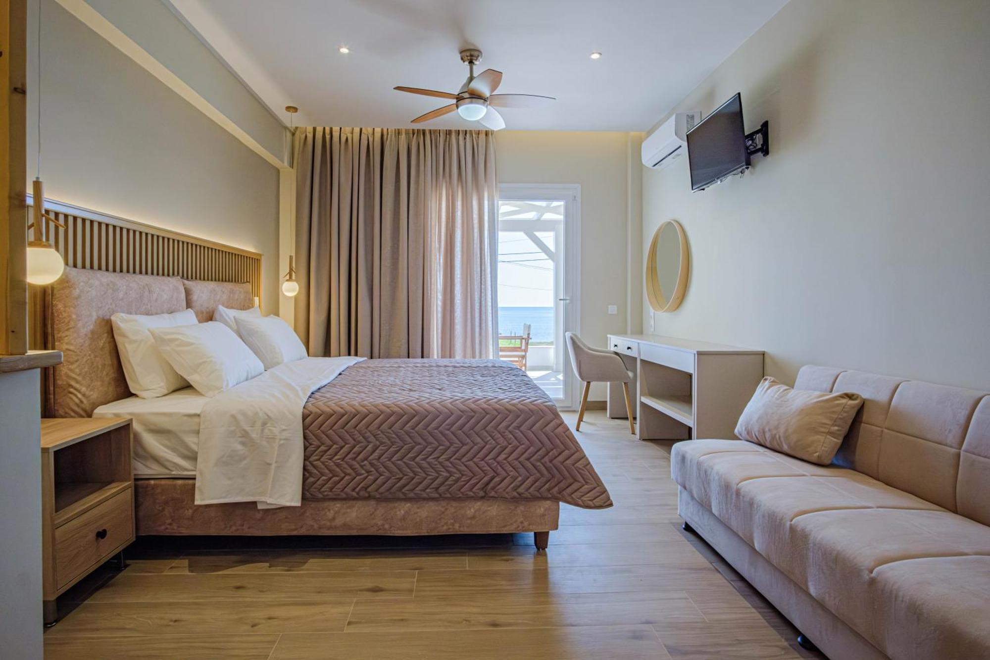 Elias & Vasili House Hotel อายีโอส เยออร์ยิโอส ปากอน ภายนอก รูปภาพ